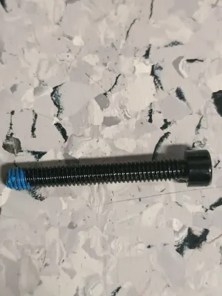 Tornillo M4X30 para Patineta U2