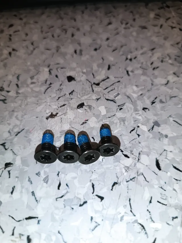 Tornillo para Patineta X9